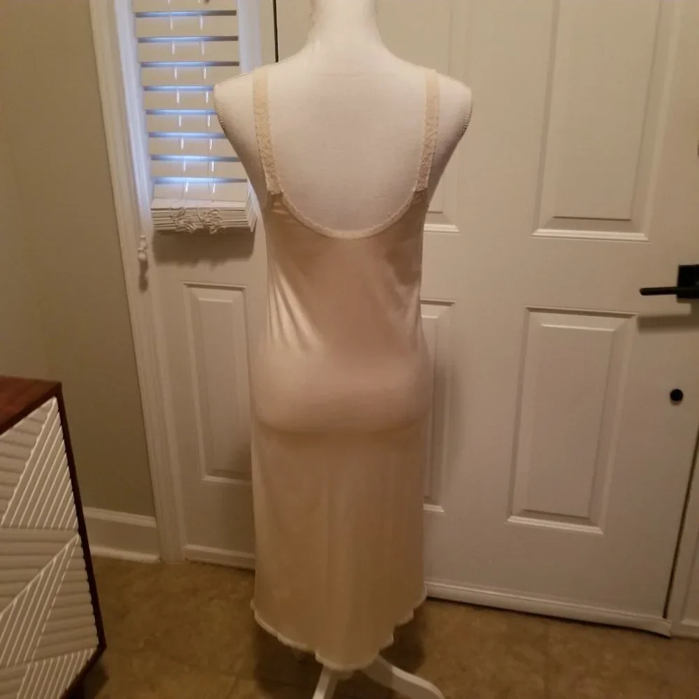 VINTAGE Maidenform Slip Womens Small 4 Beige Lace Midi Satin Dress USA Retro 60s - Picture 14 of 15